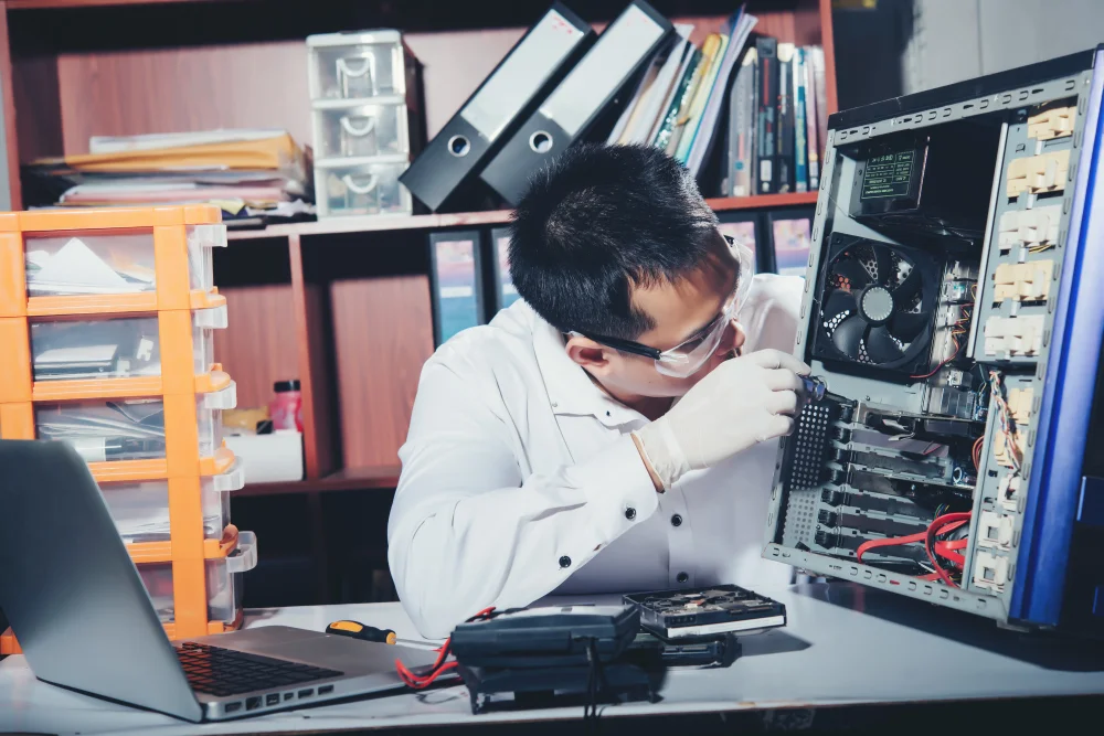 Role of a Computer Repair Shop in Extending Device Lifespan